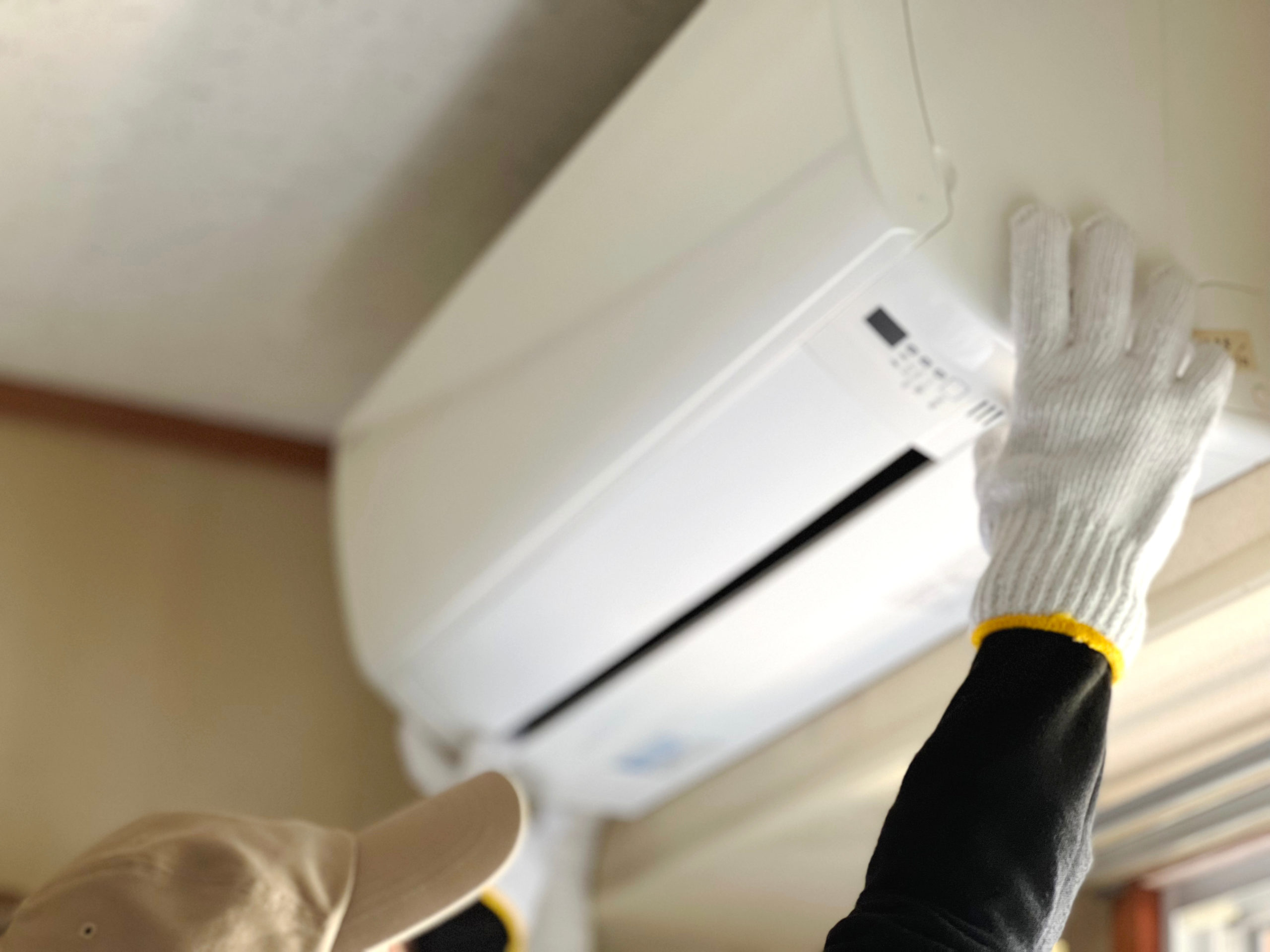 新しいエアコンで、空気もキレイに！